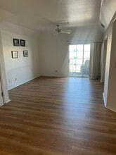 3550 Bay Sands Dr in Laughlin, NV - Building Photo - Building Photo