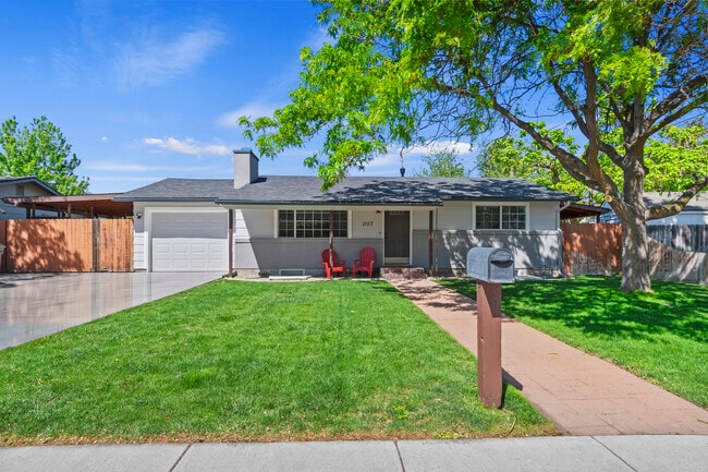 1107 Beechwood Dr