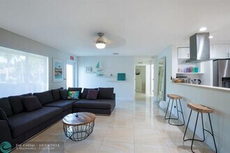 1162 Hayes St in Hollywood, FL - Foto de edificio - Building Photo