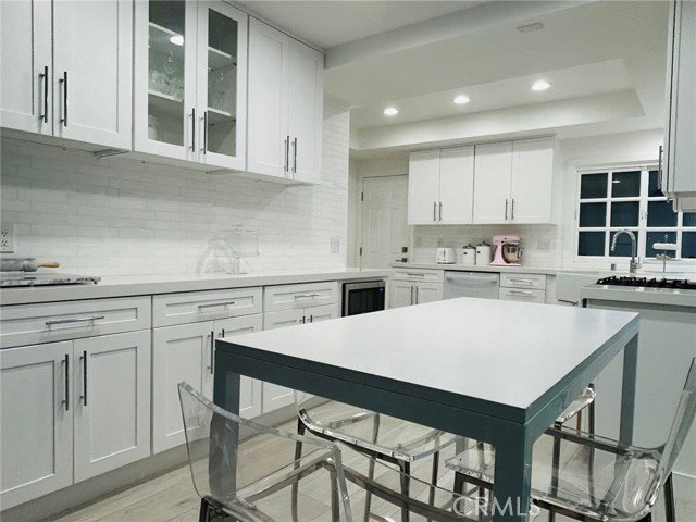 property at 446 Vista Roma