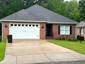 602 Eagles Cir in Jasper, AL - Building Photo