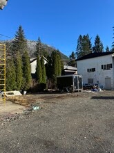 1160 Park Ave, Unit B in Ketchikan, AK - Building Photo - Building Photo