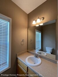 51 Courtyard Way photo'