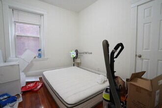 77 Brighton Ave in Allston, MA - Building Photo - Building Photo