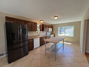 9529 Arvilla Ave NE in Albuquerque, NM - Foto de edificio - Building Photo
