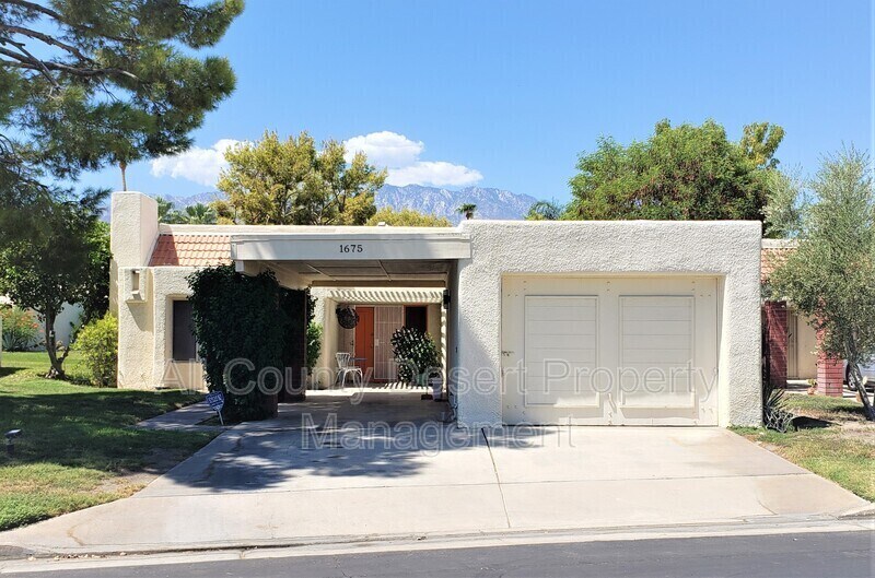 1675 N Fairway Cir E in Palm Springs, CA - Building Photo