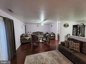 2 Adam Ct in Mount Holly, NJ - Building Photo - Building Photo