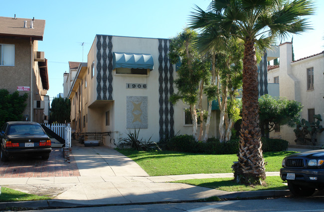 1906 Overland Ave in Los Angeles, CA - Building Photo - Building Photo