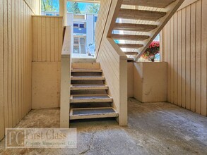 3618 SW Beaverton Hillsdale Hwy in Portland, OR - Building Photo - Building Photo
