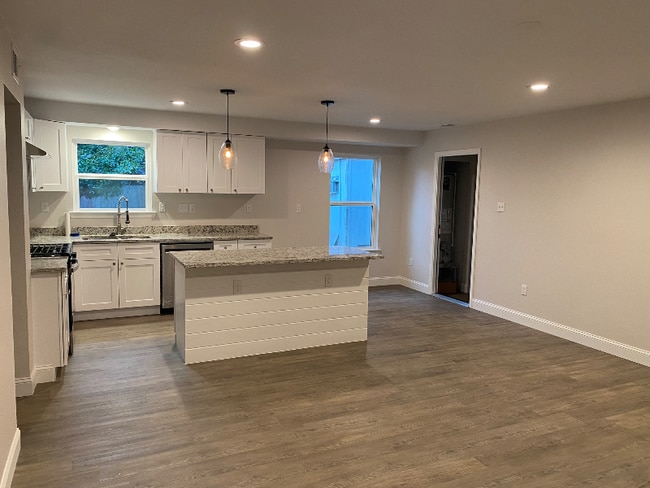 1805 S Franklin St in Irving, TX - Building Photo - Building Photo