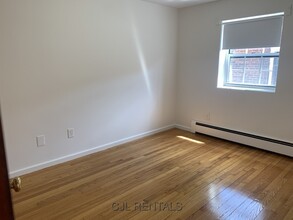 8 Lake St in Arlington, MA - Building Photo - Building Photo