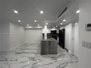 11790 SW 18th St in Miami, FL - Building Photo - Building Photo