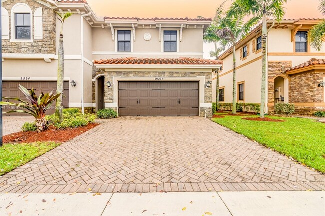 property at 9596 Town Parc Cir S