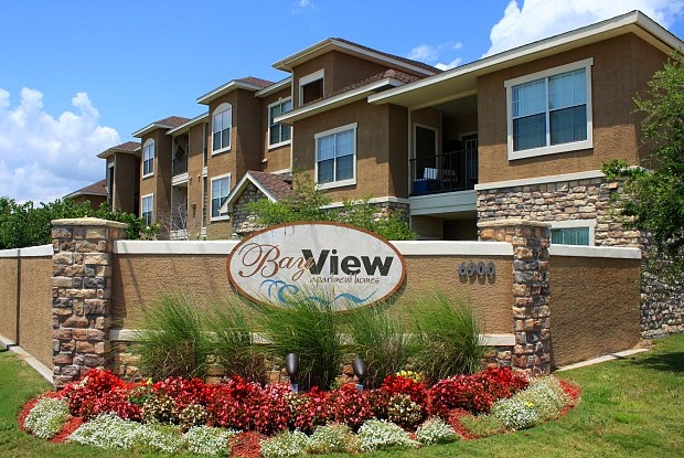 Bayview Apartments in Baytown, TX - Building Photo - Building Photo