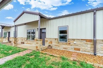 1371 CR-704 in Cleburne, TX - Building Photo - Building Photo