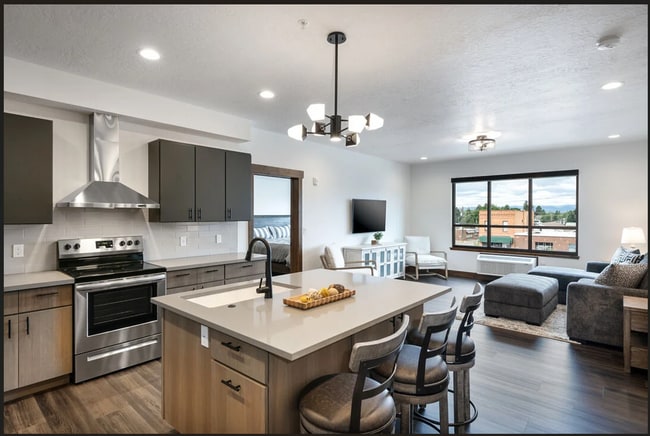540 Nucleus Ave in Columbia Falls, MT - Building Photo - Building Photo
