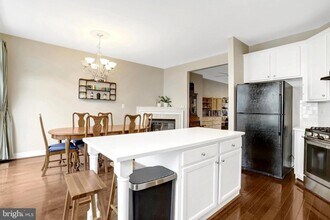 2342 Huntington Station Ct in Alexandria, VA - Building Photo - Building Photo