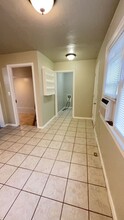 350 E Cottonwood Ave in Enid, OK - Building Photo - Building Photo