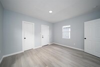 1321 Bayou St photo'