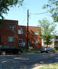 4219 Brooks St NE in Washington, DC - Building Photo - Building Photo