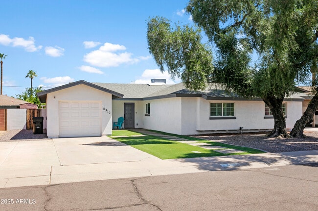 8312 E MacKenzie Dr in Scottsdale, AZ - Building Photo - Building Photo