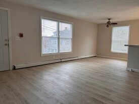 681 Charles St, Unit 1 in Providence, RI - Building Photo
