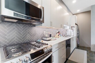 176 Hancock St, Unit 1 in Cambridge, MA - Building Photo - Building Photo
