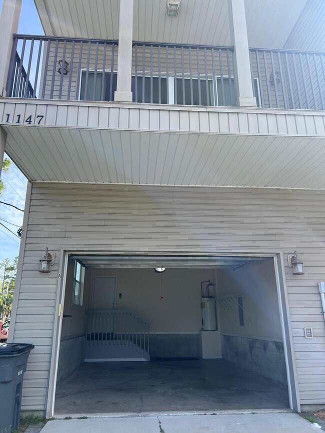 1147 N Bayshore Dr in Valparaiso, FL - Building Photo - Building Photo