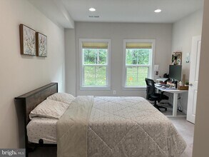 43362 Apple Orch Sq in Ashburn, VA - Building Photo - Building Photo