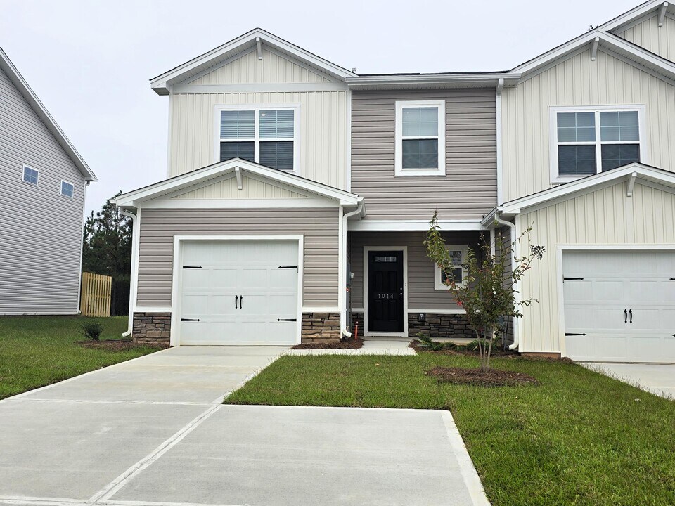 1014 Aldrich St in Hephzibah, GA - Building Photo