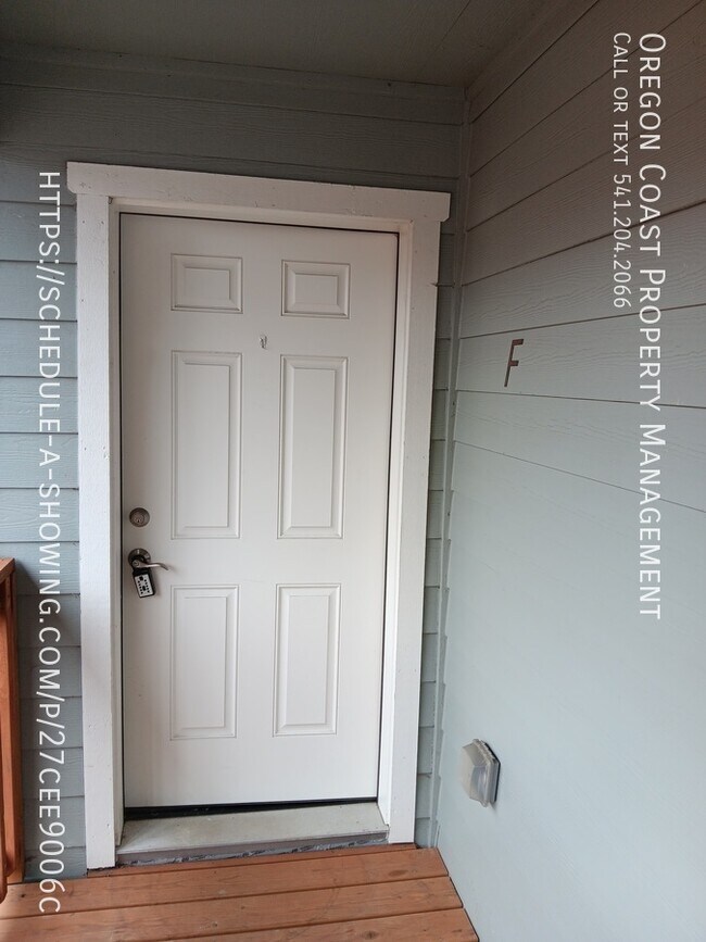 property at 170 SW Strawberry Ln