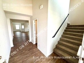 6814 Rondo Measure in San Antonio, TX - Building Photo - Building Photo