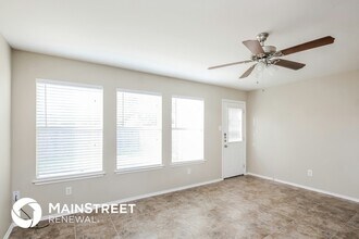 2206 Midbury Dr in Lancaster, TX - Building Photo - Building Photo