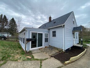 908 Kennebec Ave in Akron, OH - Building Photo - Building Photo