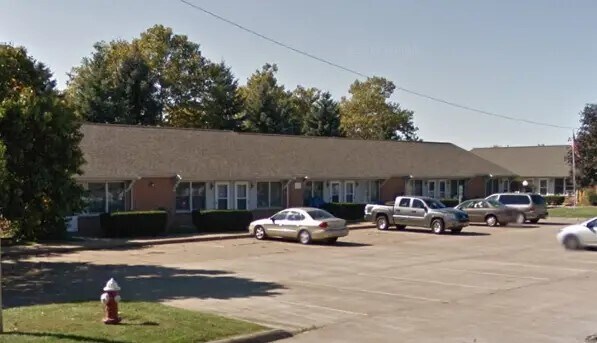 201 Rye Beach Rd in Huron, OH - Foto de edificio