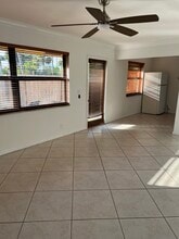 119 Lakeview Ave, Unit #2 in Lantana, FL - Foto de edificio - Building Photo