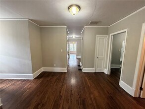 300 Forrest Ave in Gainesville, GA - Building Photo - Building Photo