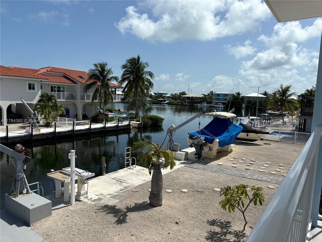9502 Aviation Blvd in Marathon, FL - Foto de edificio - Building Photo