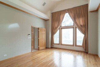 922 W Chesterfield Ct in Palatine, IL - Foto de edificio - Building Photo