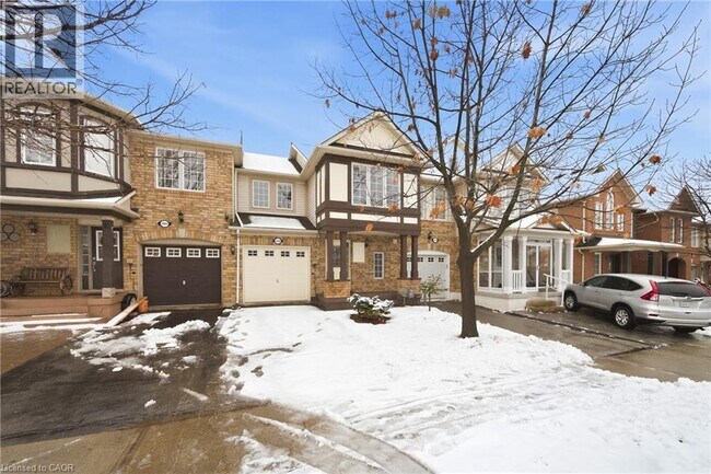 2466 Appalachain Dr in Oakville, ON - Building Photo - Building Photo
