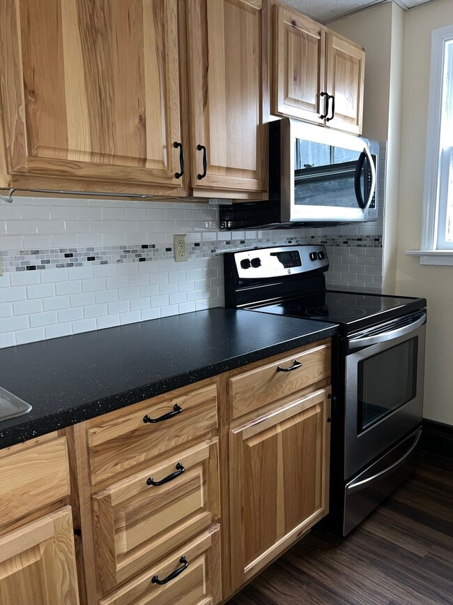 7 Law St, Unit 3
