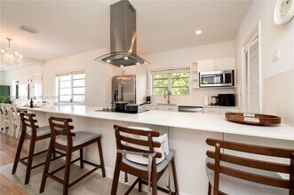 501 SW 24th Rd in Miami, FL - Building Photo - Building Photo