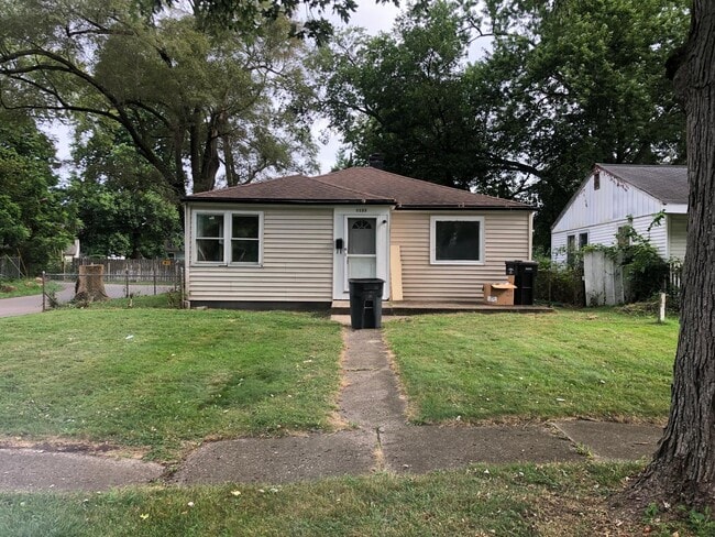 property at 1133 Bryan St