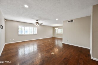 324 W Willow Ave in Phoenix, AZ - Foto de edificio - Building Photo
