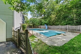 123 Summer St in Medway, MA - Building Photo - Building Photo