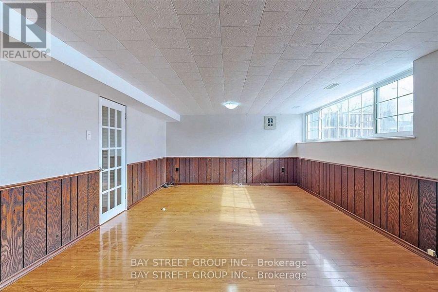 15 Charlemont Crescent in Toronto, ON - Building Photo