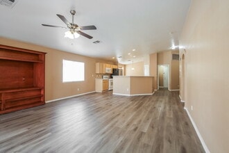 1002 Emerald Stone Ave in North Las Vegas, NV - Building Photo - Building Photo