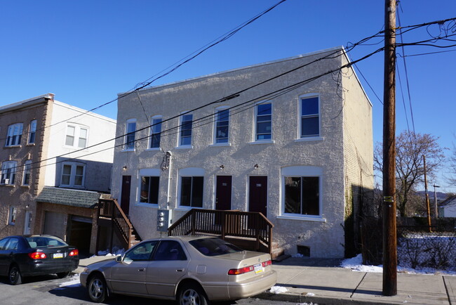 607 Aaron St in Bethlehem, PA - Building Photo - Building Photo