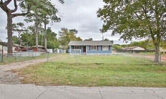 6110 Glen Lee Dr in Humble, TX - Building Photo