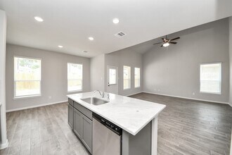 22826 Xanthos St in Tomball, TX - Building Photo - Building Photo